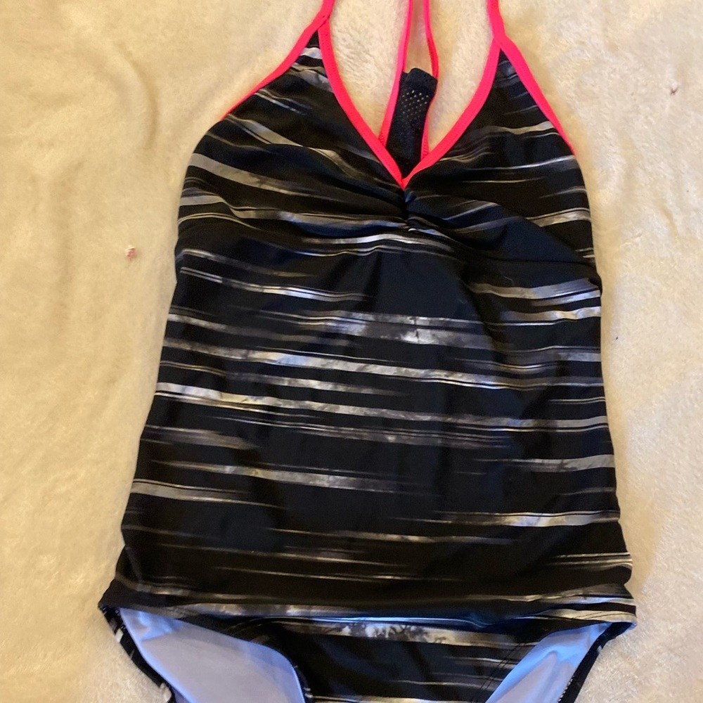 Swim suit
